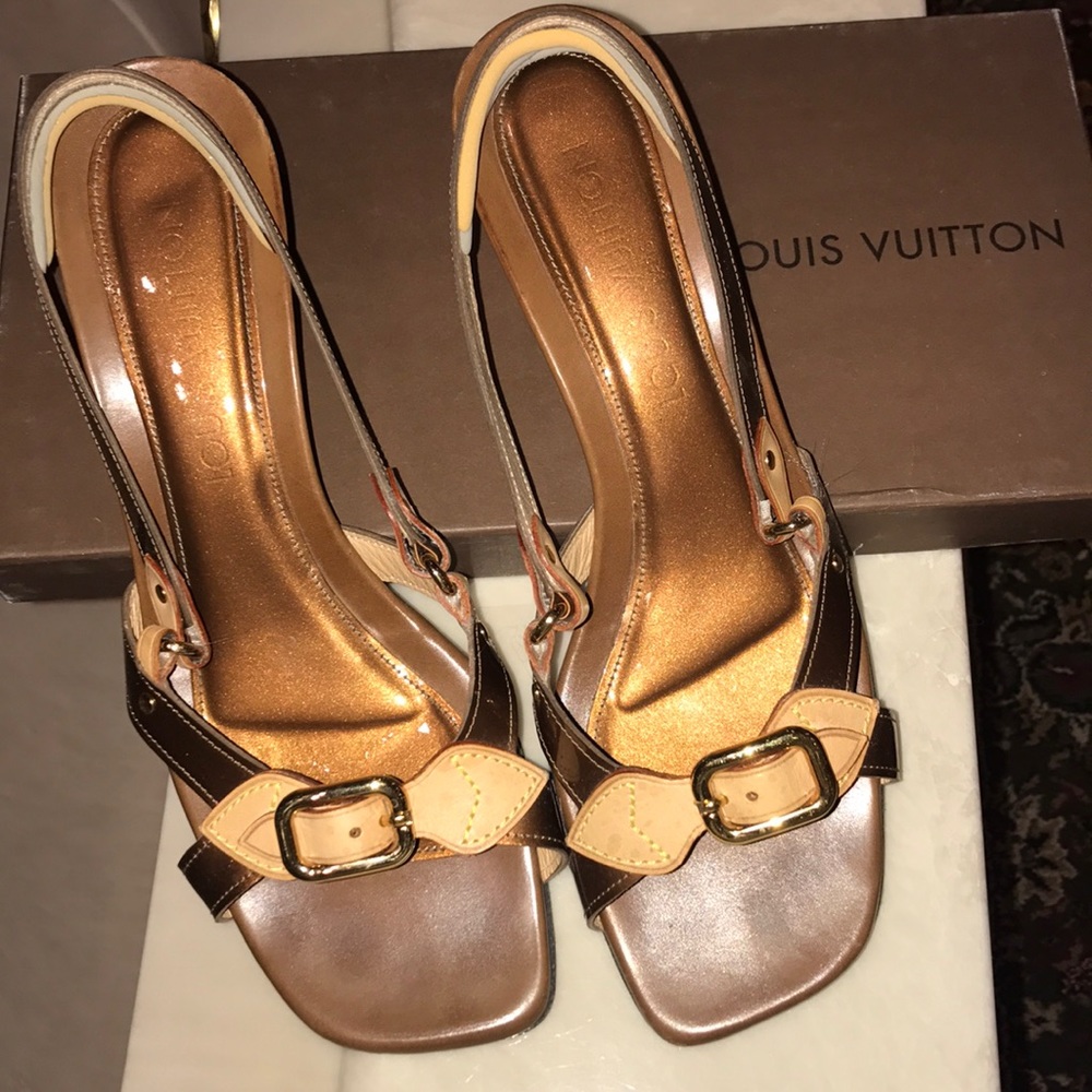 Louis Vuitton bronze veau vernis heels